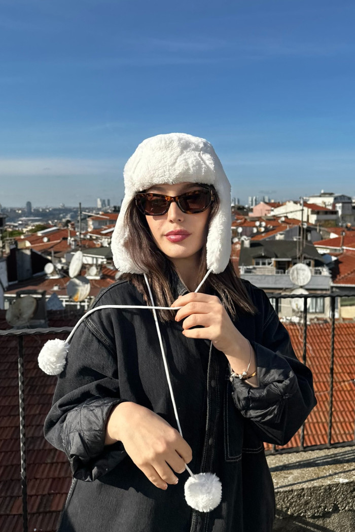 Kadın Kışlık Ponponlu Kürklü Premium Peluş Pilot Şapka