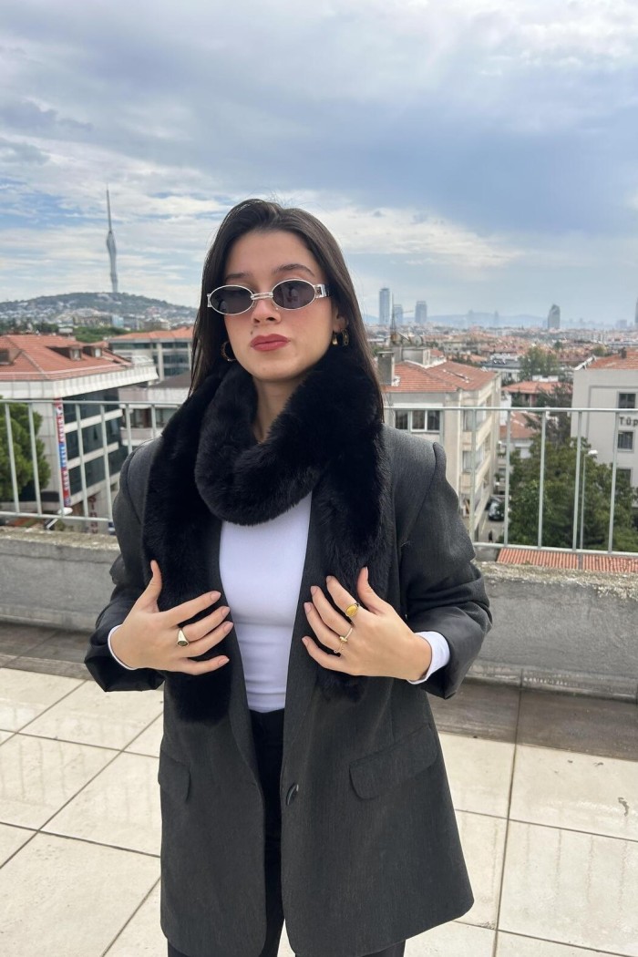 Kendinden Geçmeli Yumuşak Dokulu Peluş Kadın Atkı